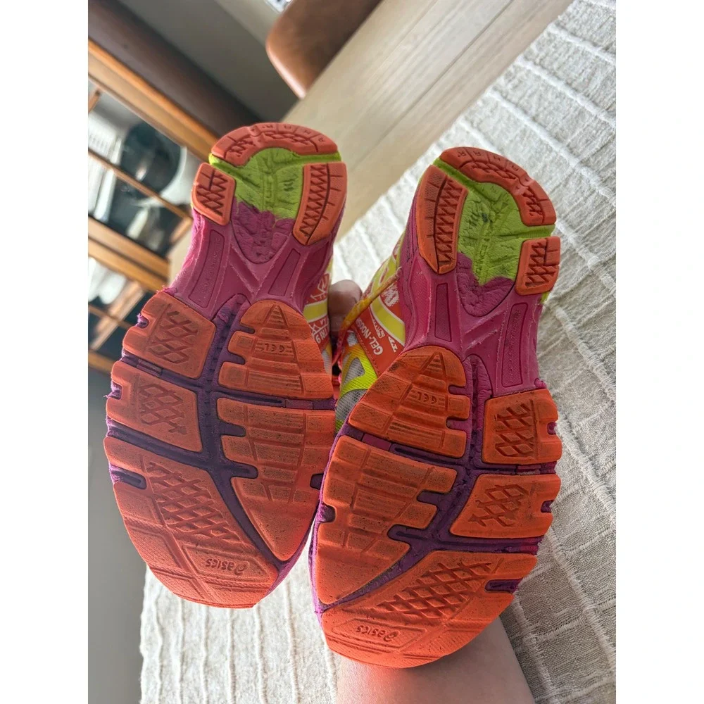Women's ASICS Gel-Noosa Tri 9 running shoes sz 6